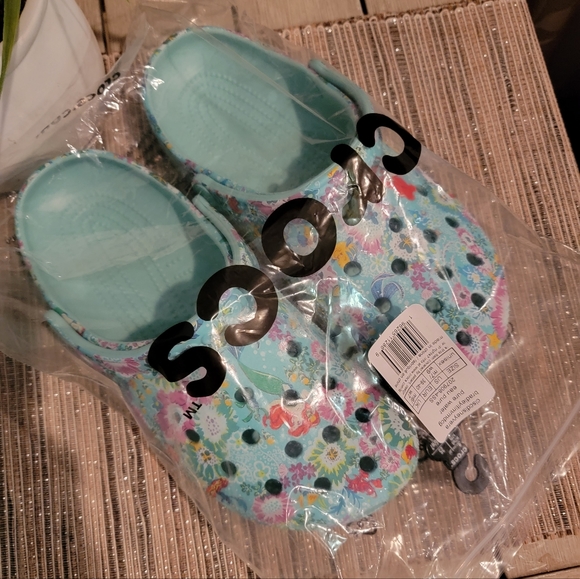 Ariel Vera Bradley Crocs - Picture 7 of 10